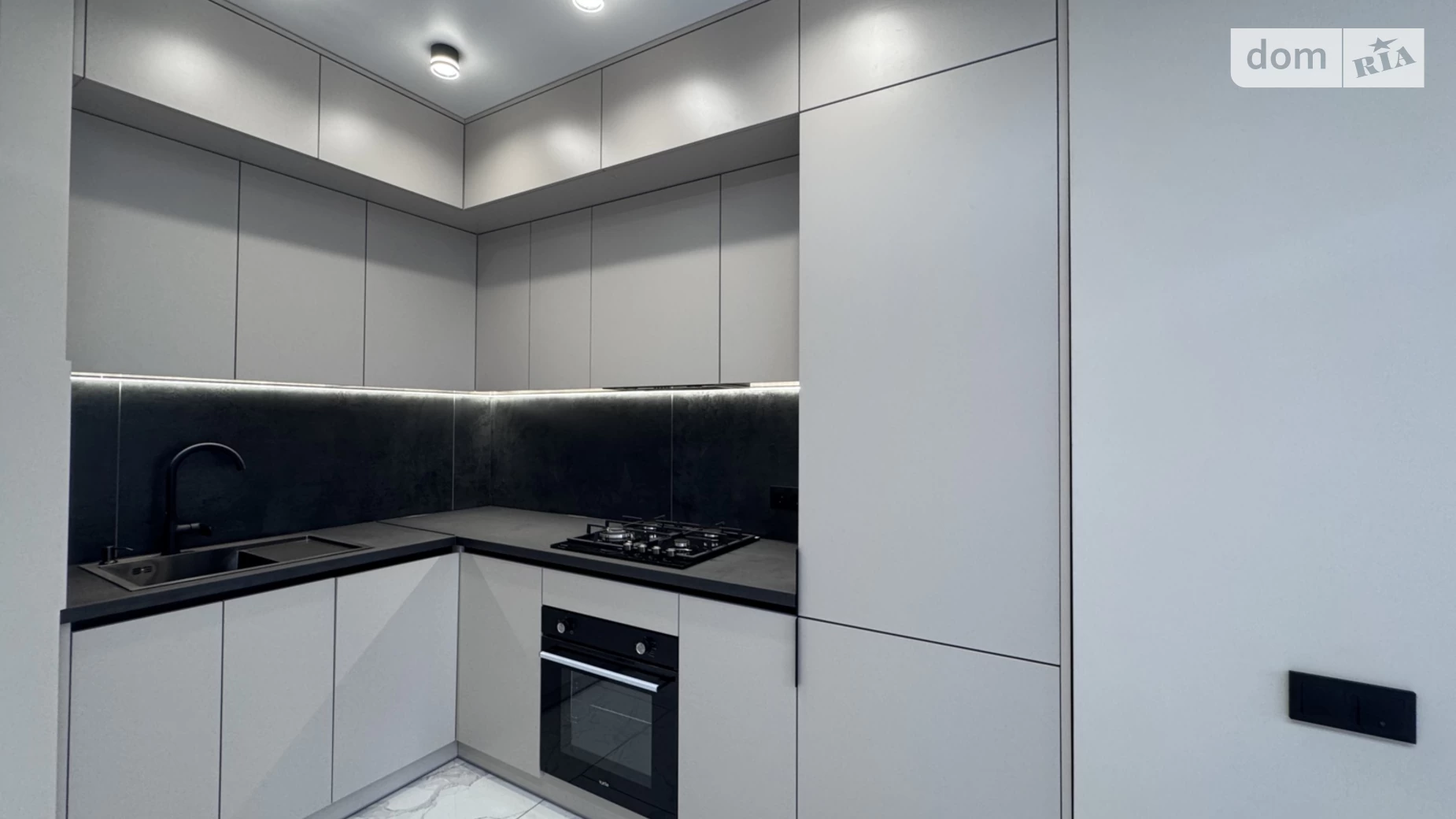 1-комнатная квартира 37 кв. м в Тернополе, цена: 52500 $ - фото 2