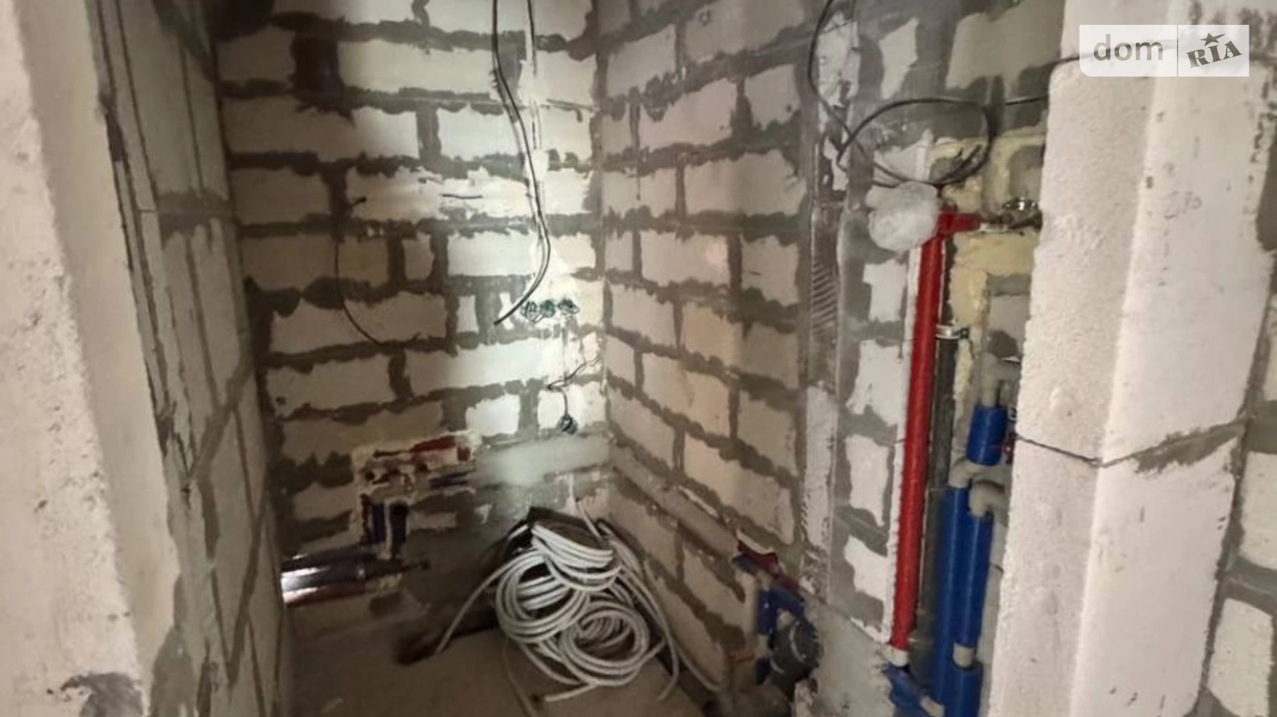 Продается дом на 2 этажа 70 кв. м с подвалом, цена: 50000 $ - фото 5