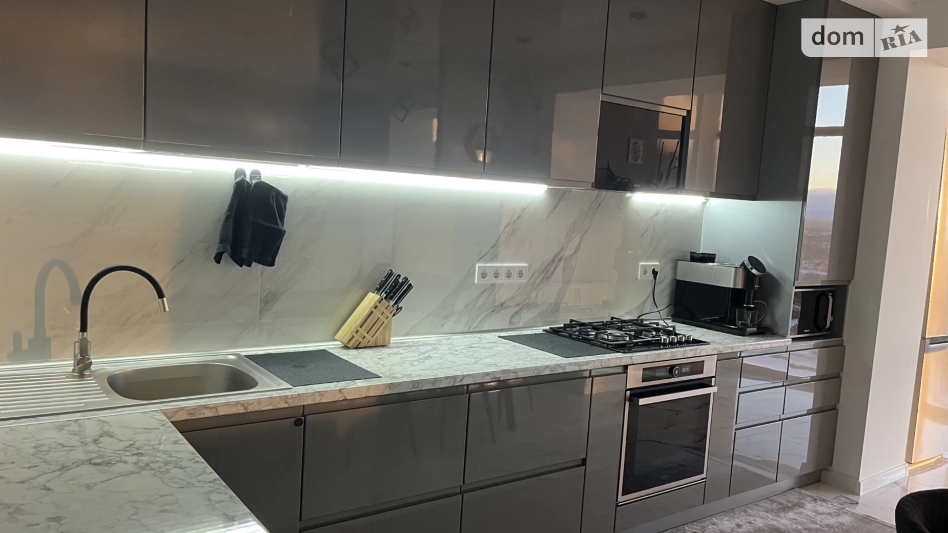 Продается 2-комнатная квартира 71 кв. м в Ивано-Франковске, Калушское шоссе, 3/6 - фото 3