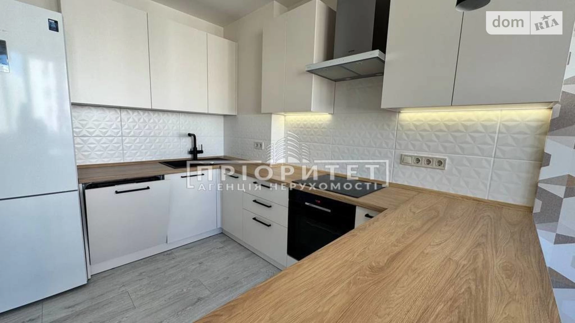 Продается 1-комнатная квартира 50.2 кв. м в Лиманке, цена: 65000 $ - фото 2