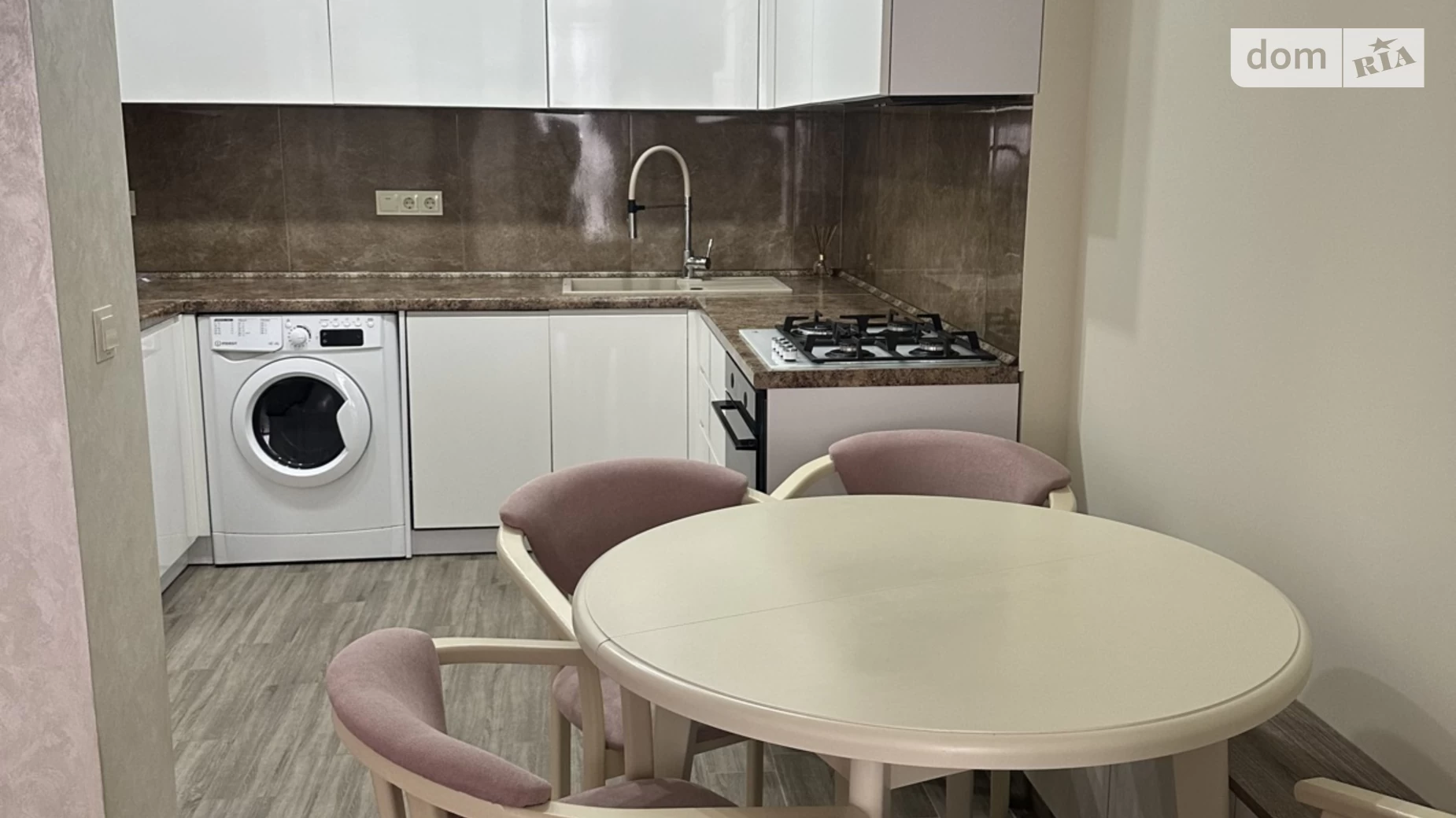 Продается 2-комнатная квартира 56 кв. м в Ивано-Франковске, ул. Кисилевской Ольги, 31 - фото 4