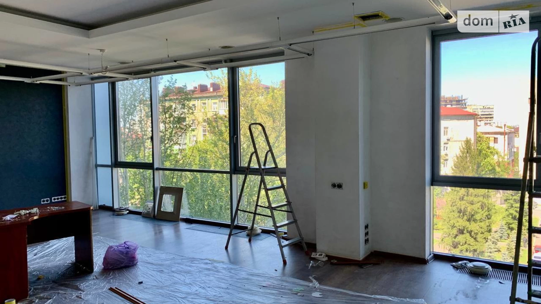 Сдается в аренду офис 116 кв. м в бизнес-центре, цена: 696 $ - фото 4
