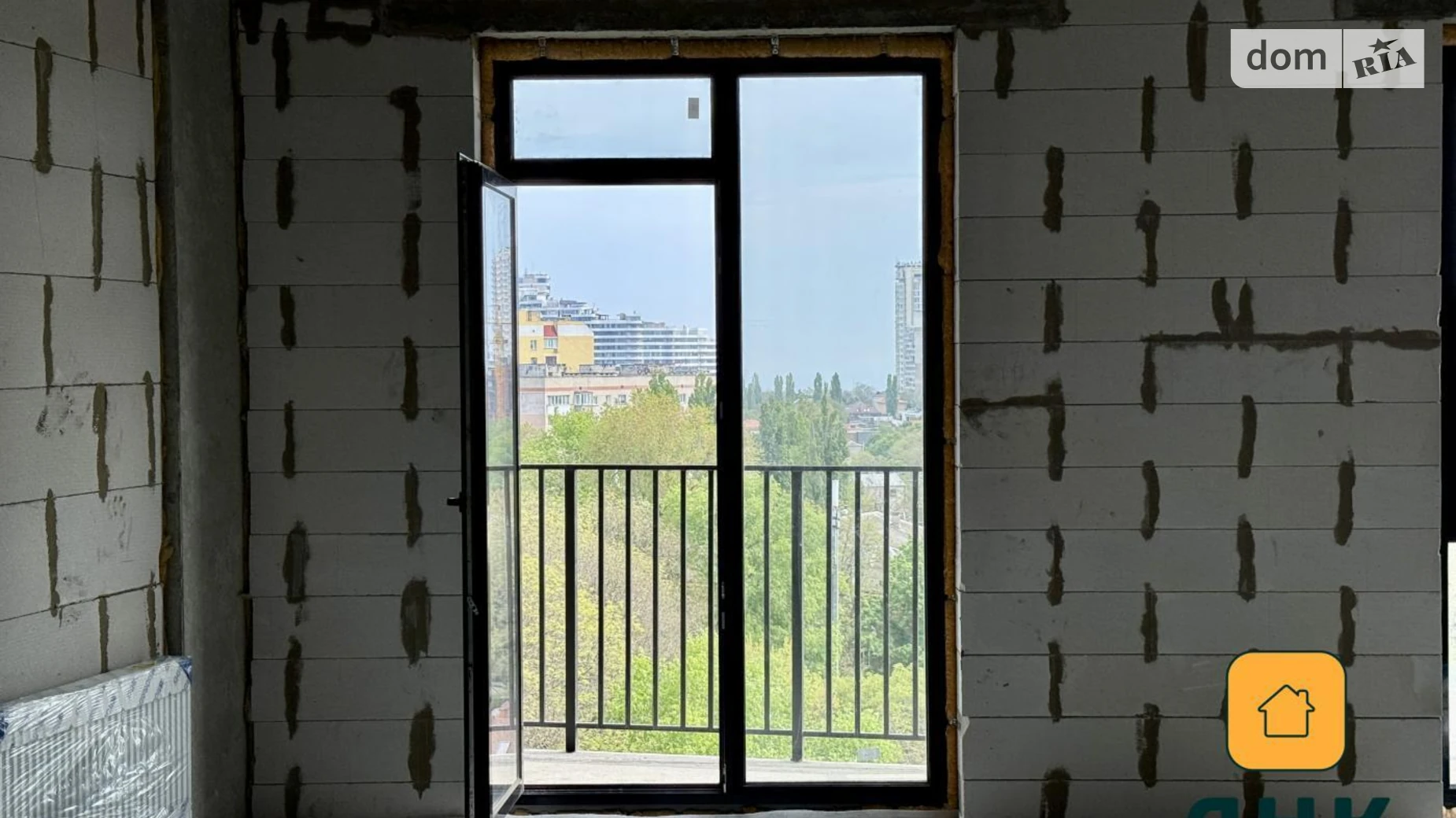 Продается 1-комнатная квартира 45.9 кв. м в Одессе, ул. Чубаевская, 1 - фото 2