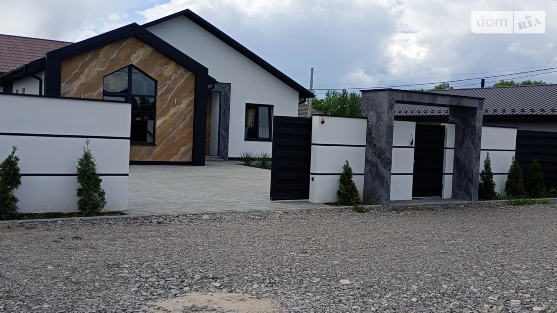 Продается одноэтажный дом 135 кв. м с камином, цена: 119999 $ - фото 2