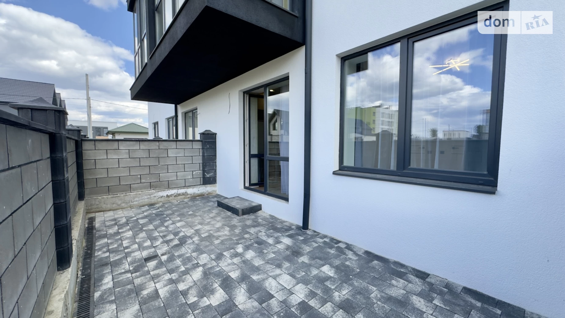 Продається 1-кімнатна квартира 36 кв. м у Рівному, цена: 55500 $ - фото 2