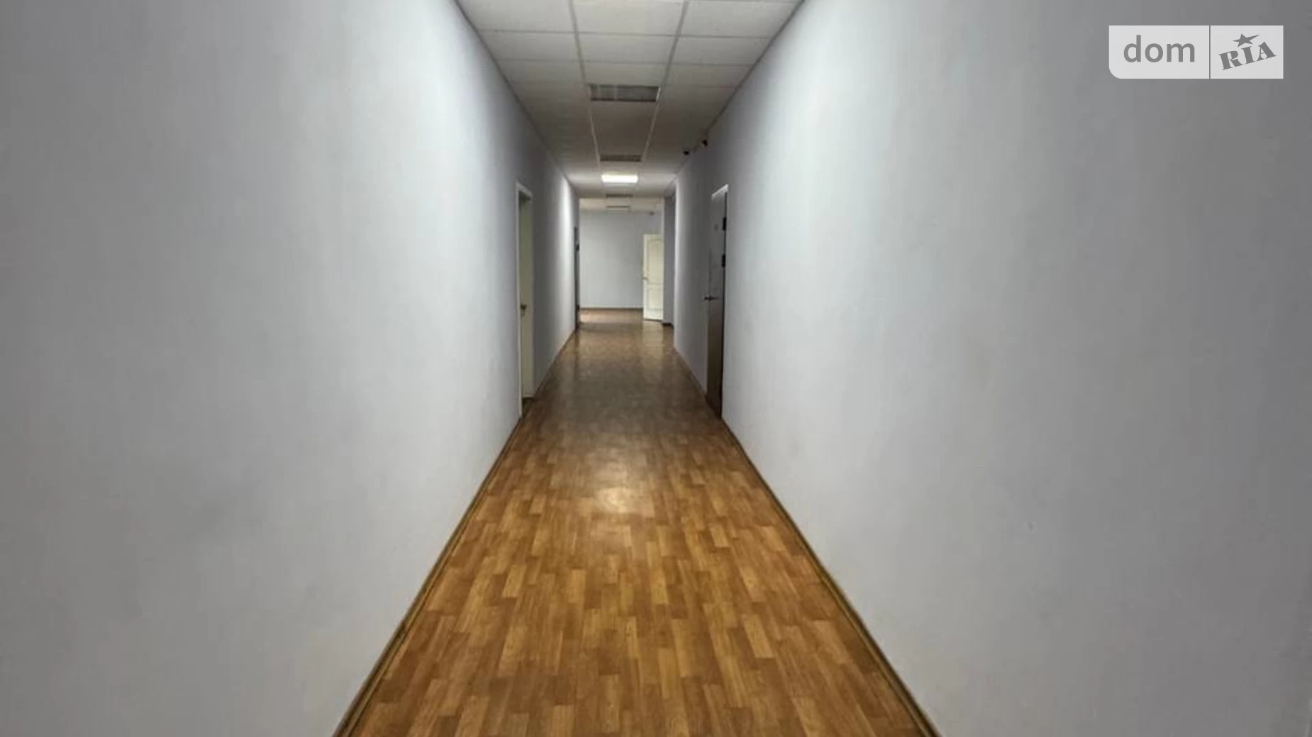 Здається в оренду офіс 27.2 кв. м в бізнес-центрі, цена: 6528 грн - фото 5
