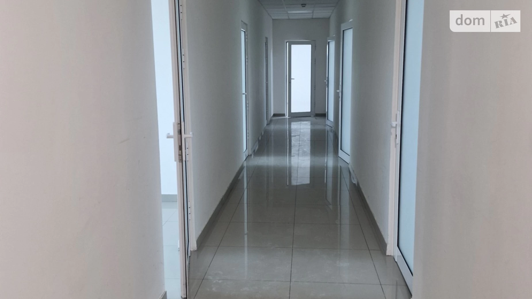 Сдается в аренду офис 30 кв. м в бизнес-центре, цена: 300 $ - фото 3