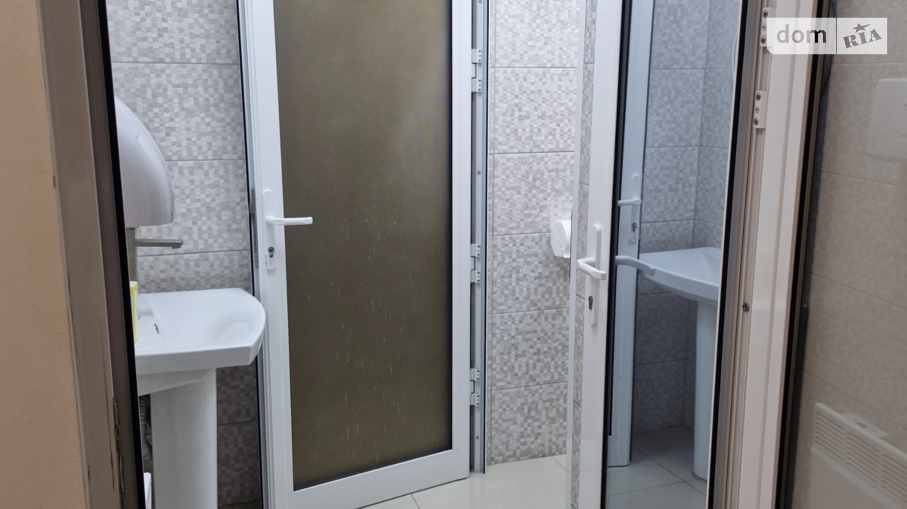 Сдается в аренду офис 30 кв. м в бизнес-центре, цена: 300 $ - фото 4