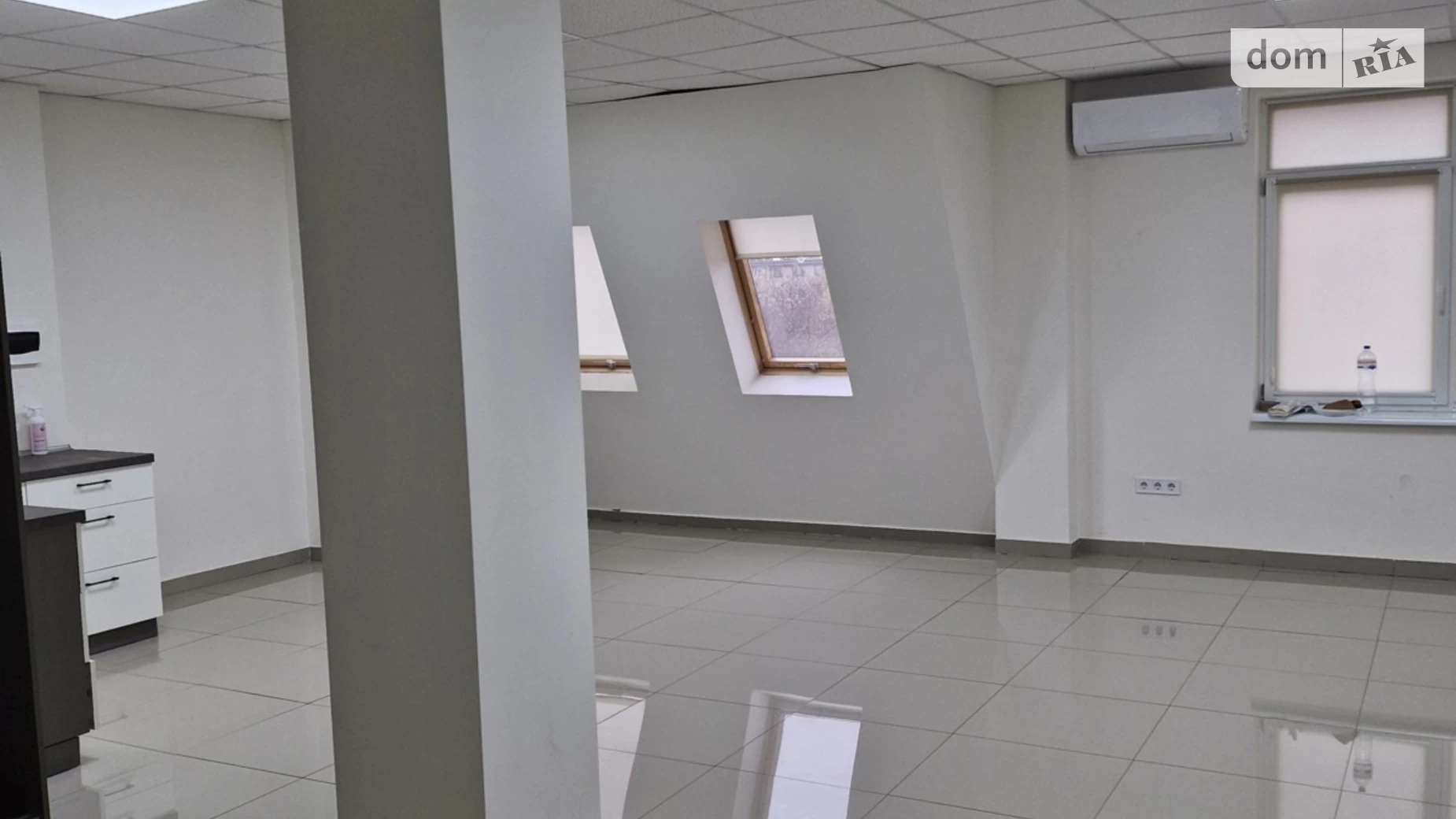 Сдается в аренду офис 50 кв. м в бизнес-центре, цена: 500 $ - фото 3