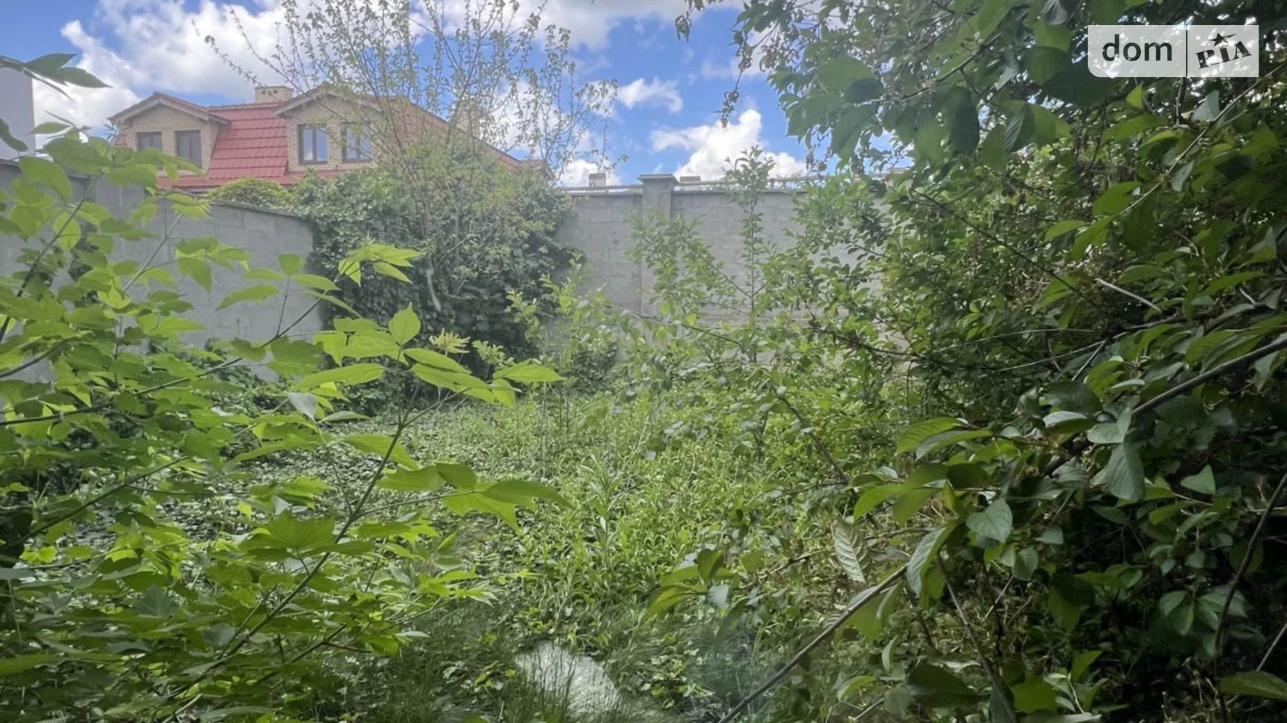 Продается дом на 3 этажа 270 кв. м с беседкой, цена: 80000 $ - фото 3