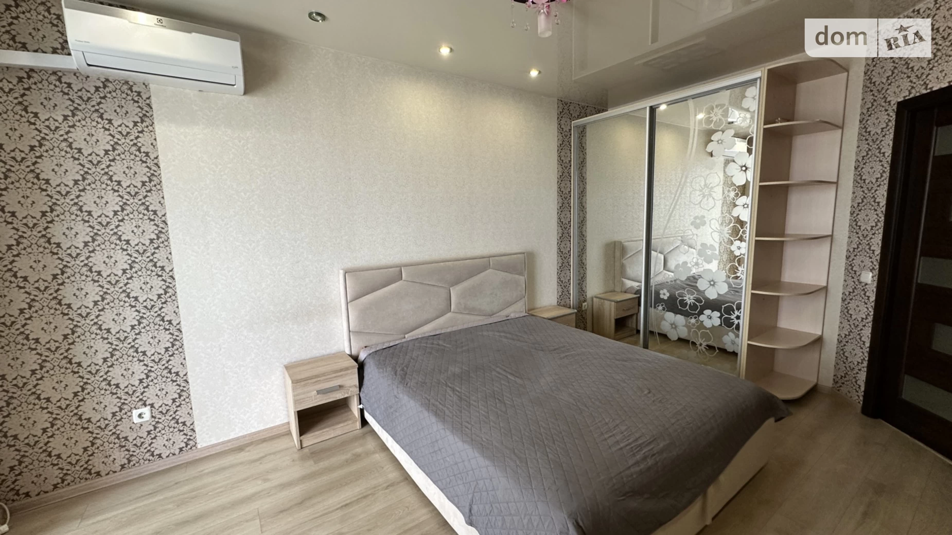 Продается 1-комнатная квартира 46 кв. м в Виннице, ул. Антонова Олега, 13В - фото 3