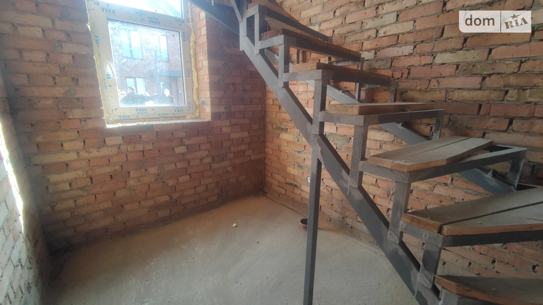 Продается дом на 2 этажа 95 кв. м с балконом, цена: 85000 $ - фото 2