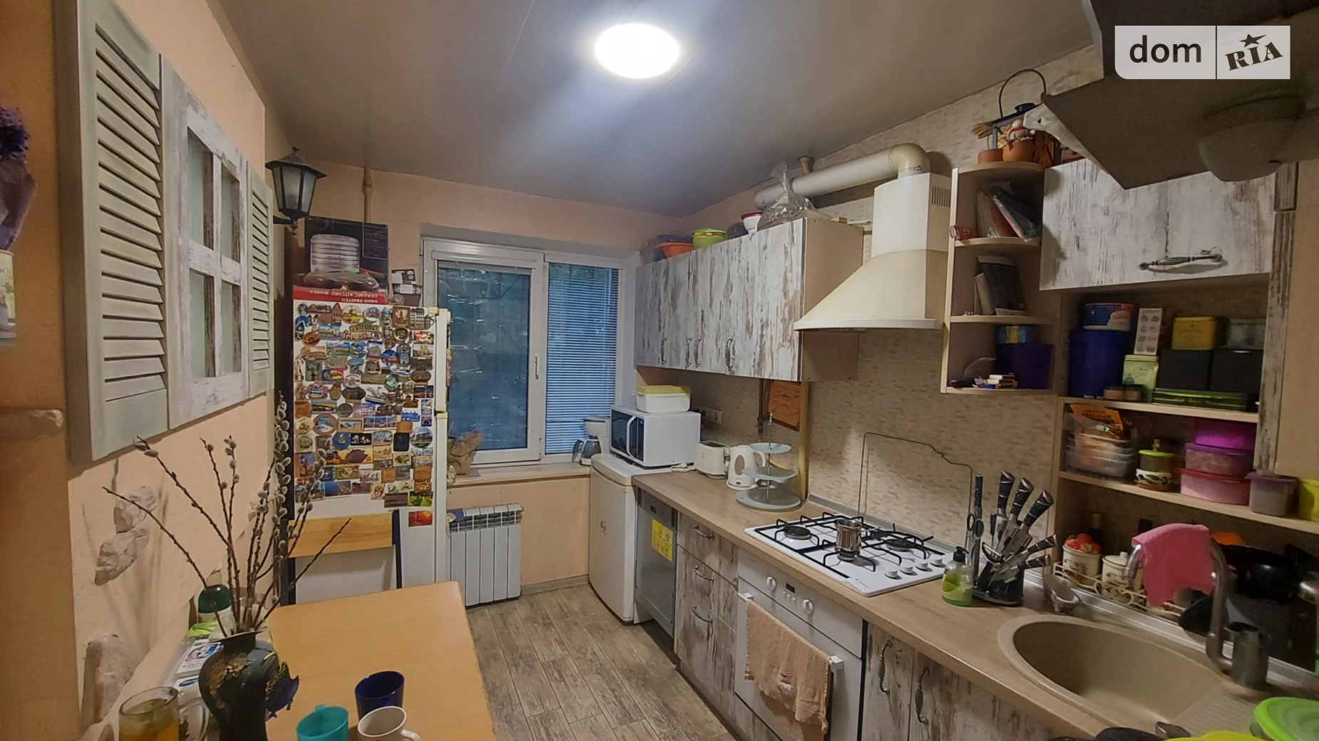 Продается 3-комнатная квартира 64 кв. м в Днепре, мас. Тополь-2 - фото 2