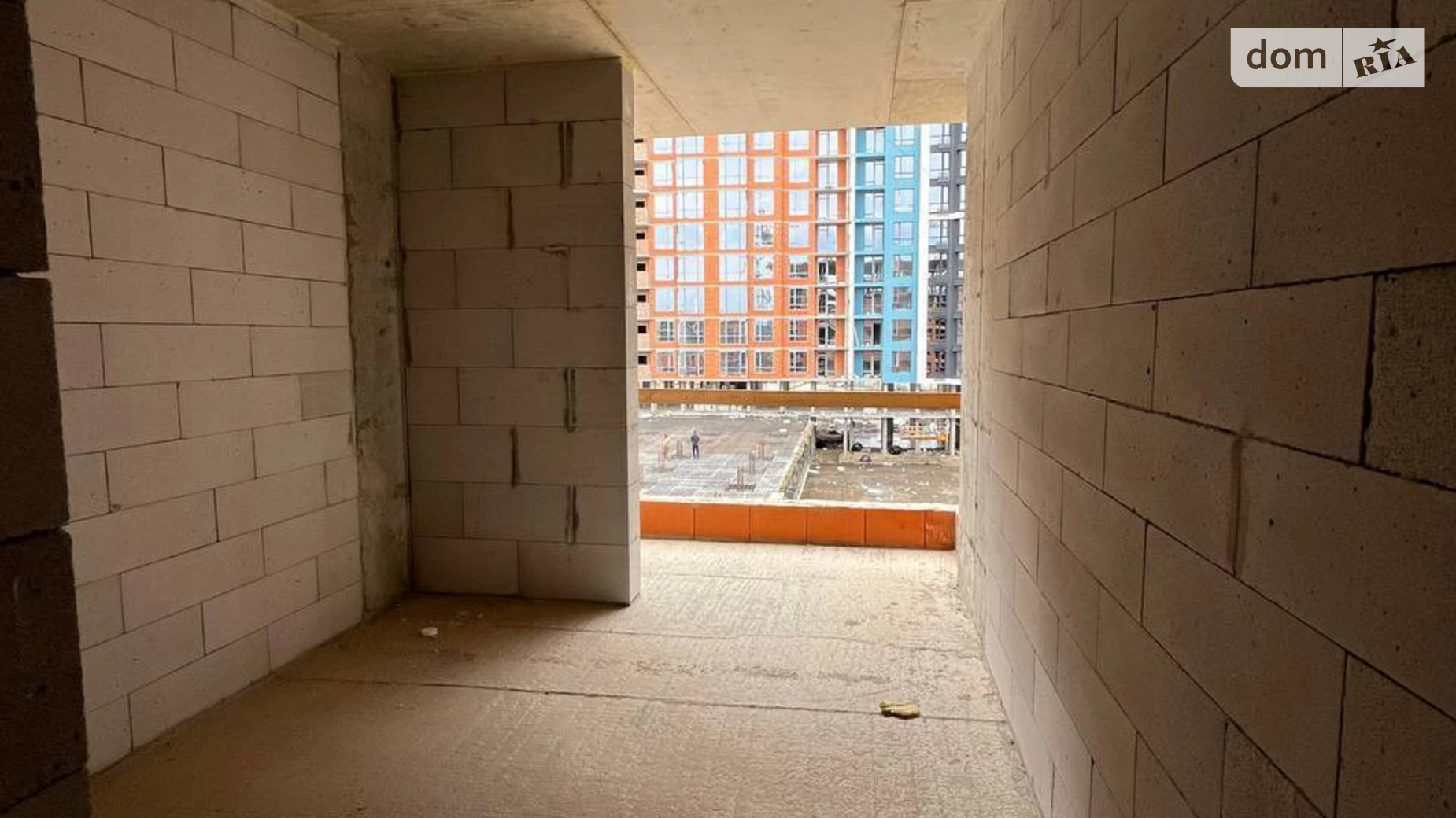 Продается 1-комнатная квартира 41 кв. м в Ивано-Франковске, ул. Хриплинская, 9 - фото 3