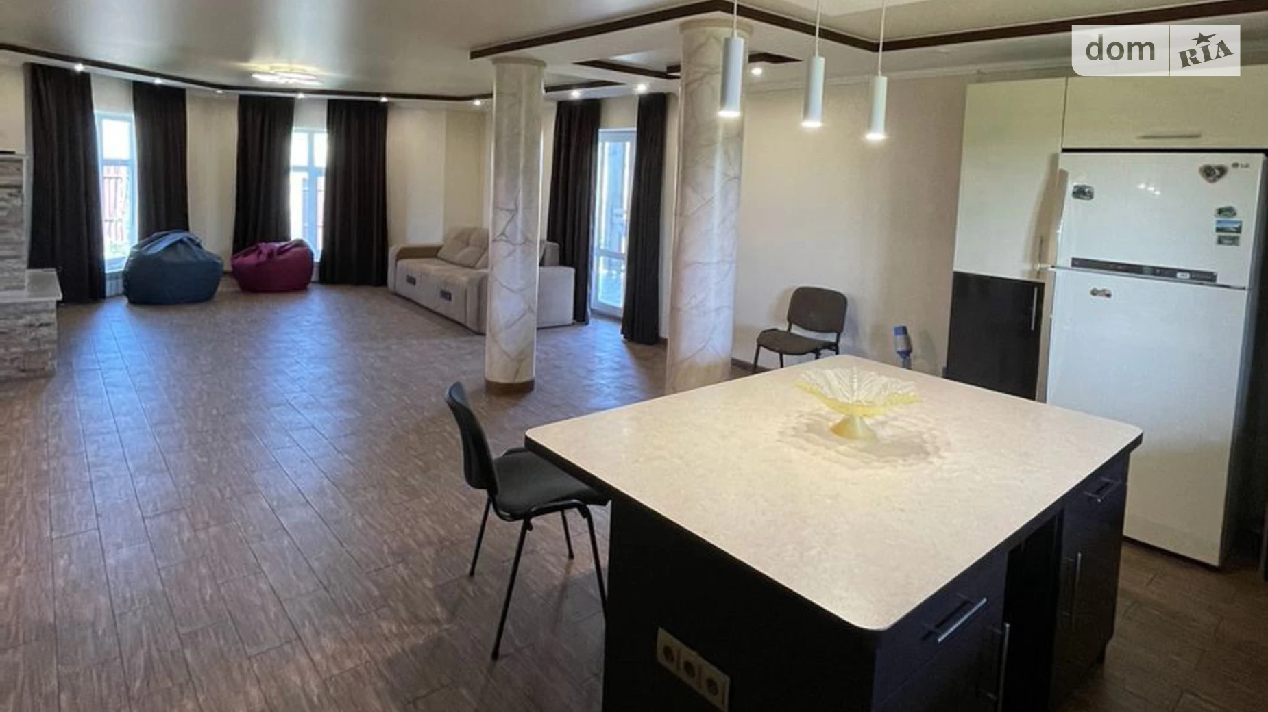 Сдается в аренду дом на 2 этажа 200 кв. м с балконом, цена: 900 $ - фото 2