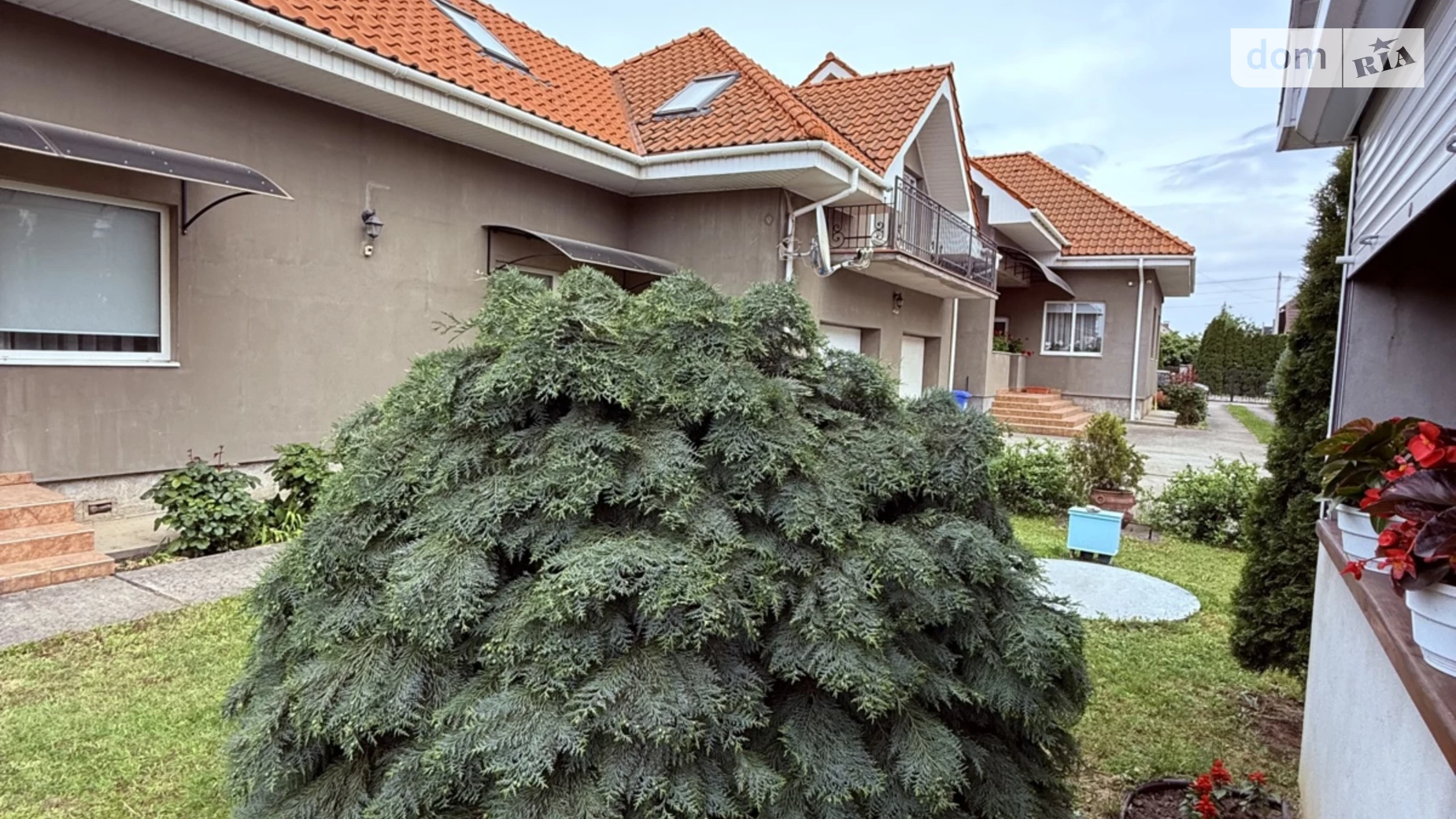 Продается дом на 2 этажа 336.94 кв. м с гаражом, цена: 260000 $ - фото 2