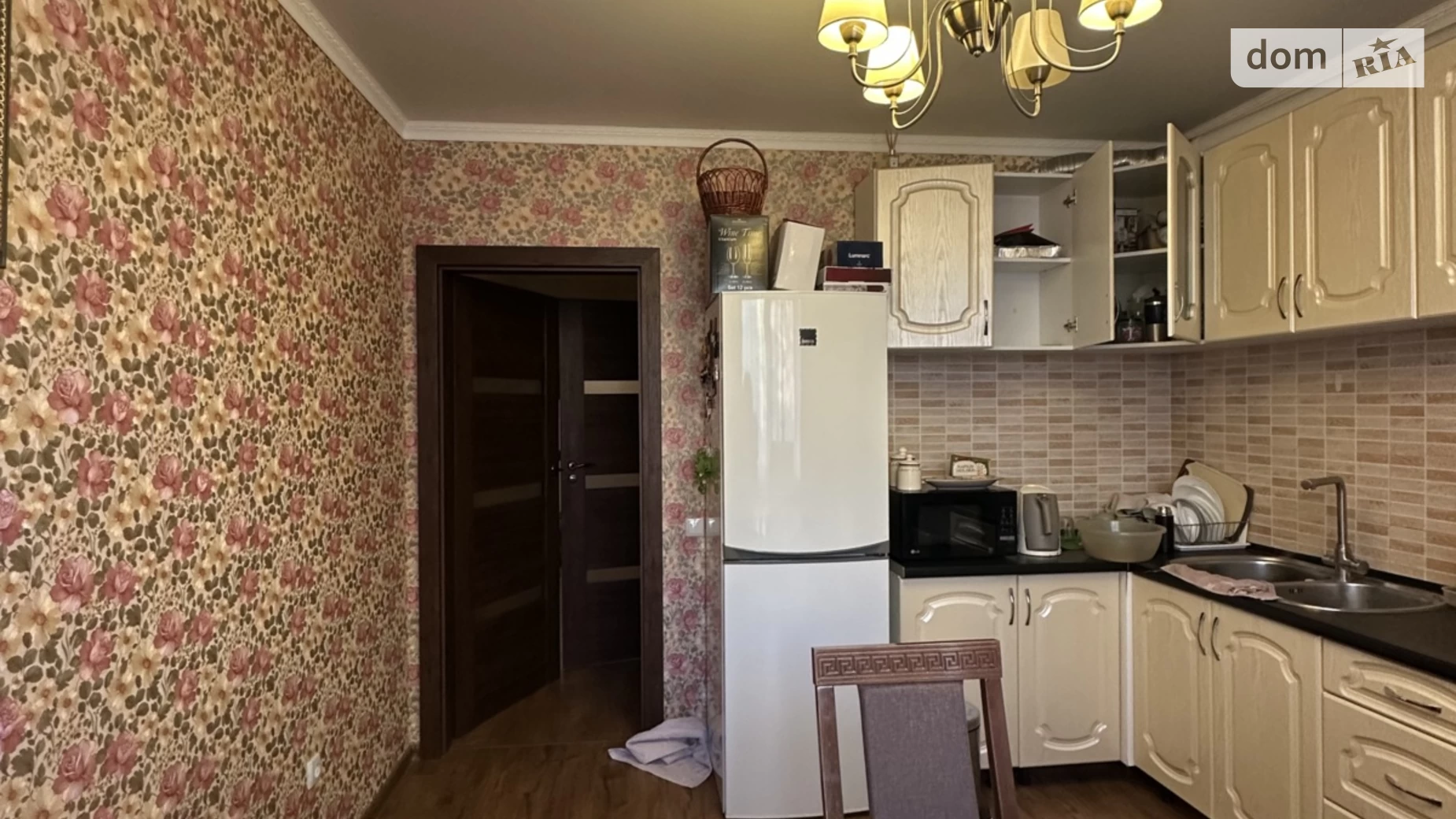 Продается 1-комнатная квартира 62 кв. м в Одессе, ул. Марсельская, 40 - фото 3
