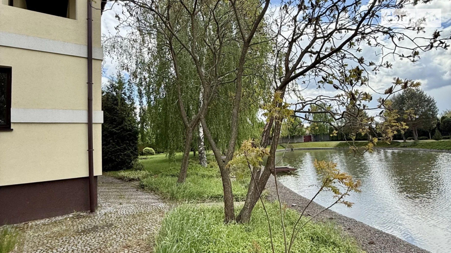 Продается дом на 2 этажа 340 кв. м с гаражом, цена: 320000 $ - фото 3