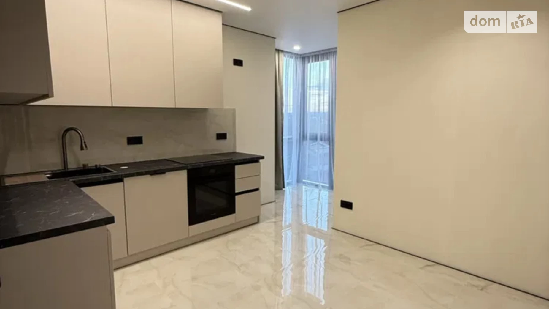 Продается 1-комнатная квартира 45 кв. м в Ивано-Франковске, ул. Ленкавского - фото 3