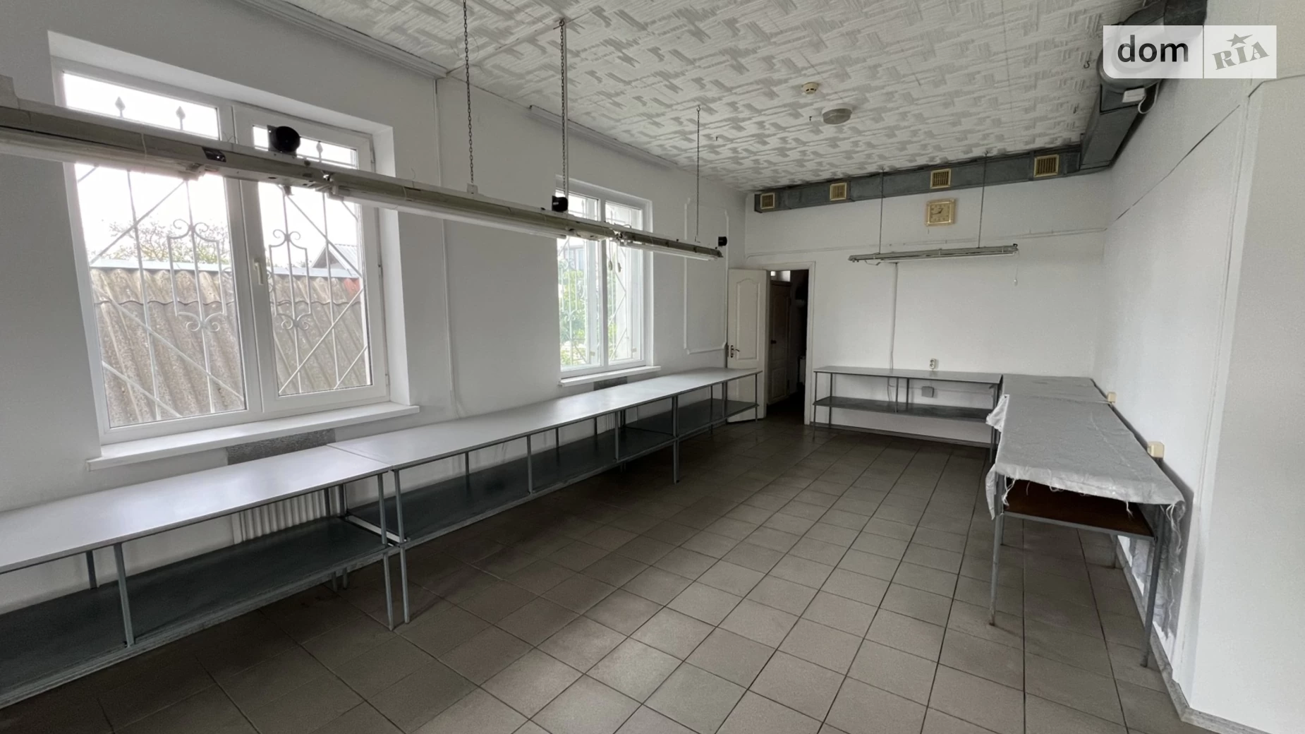 Сдается в аренду объект сферы услуг 355 кв. м в 3-этажном здании, цена: 35500 грн - фото 5