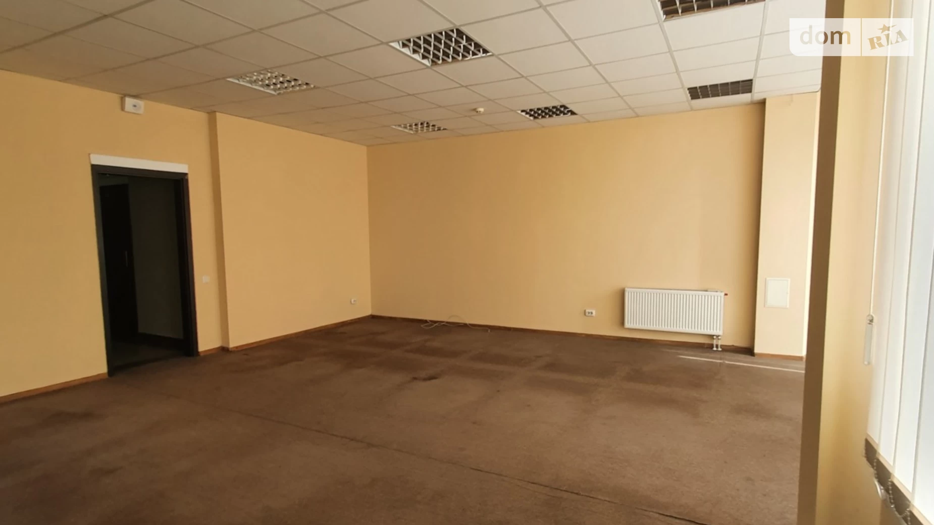 Сдается в аренду офис 45.8 кв. м в бизнес-центре, цена: 460 $ - фото 2