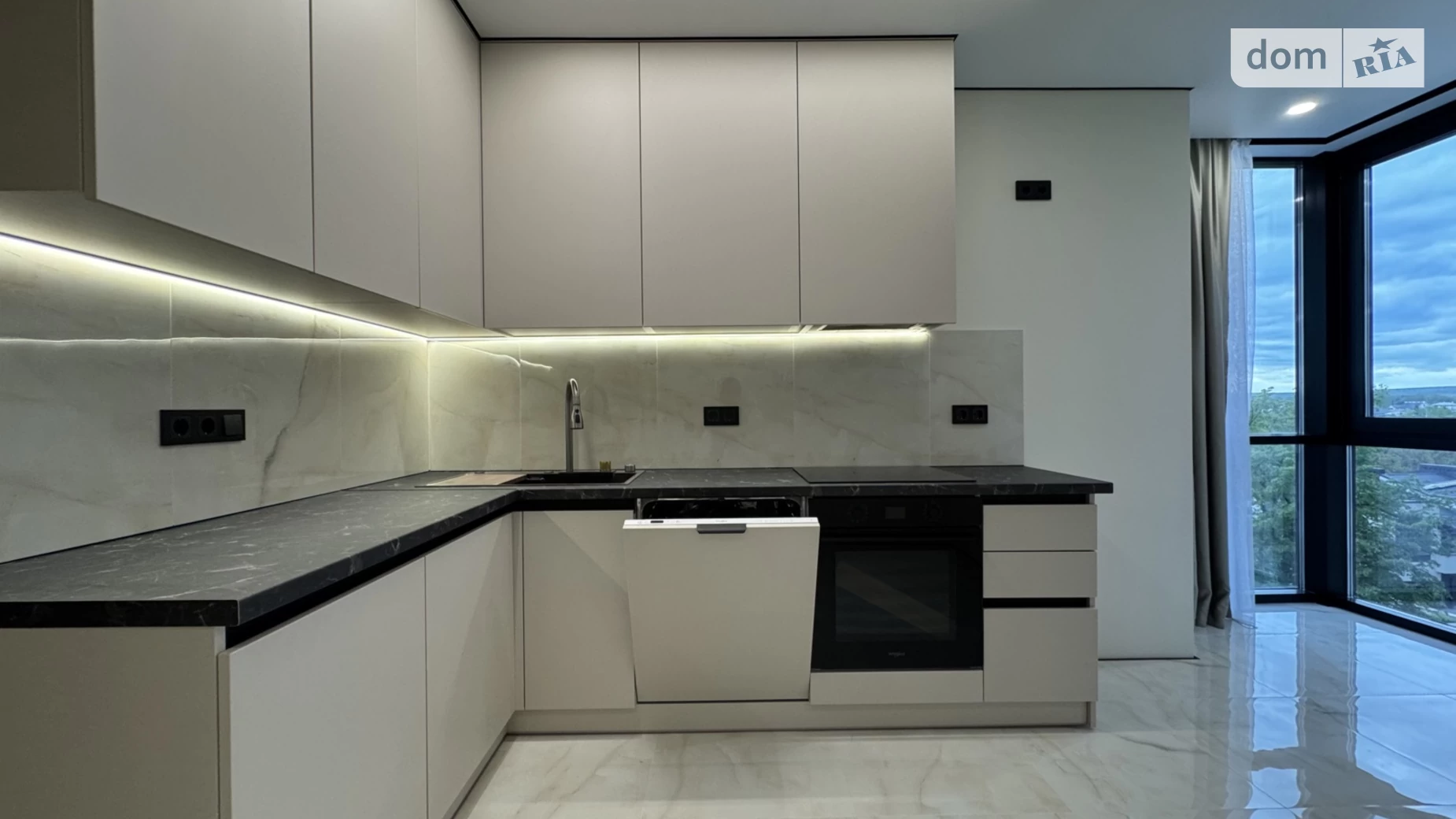 Продается 1-комнатная квартира 45 кв. м в Ивано-Франковске, цена: 76600 $ - фото 5