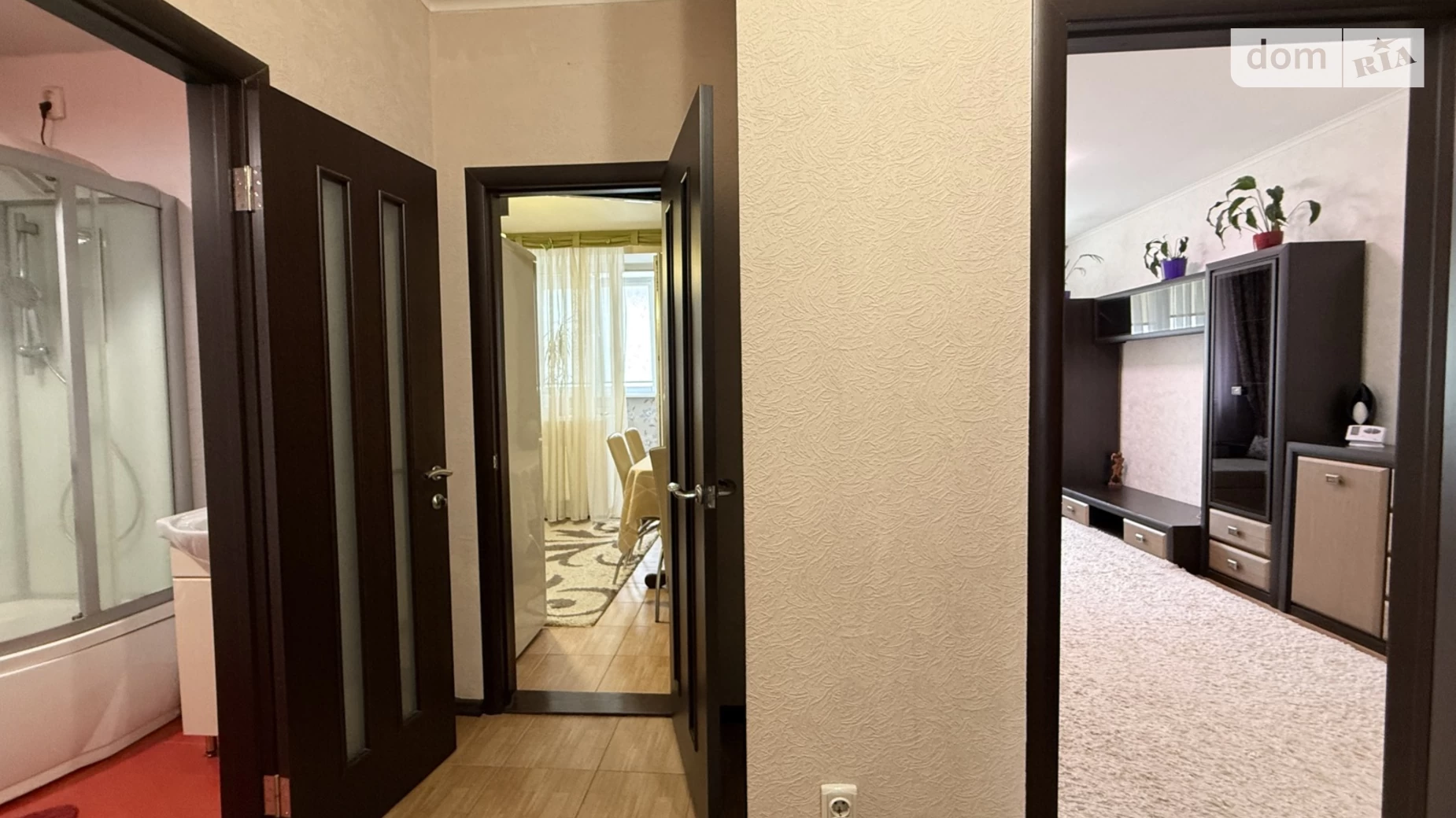 Продается 1-комнатная квартира 40 кв. м в Софиевской Борщаговке, ул. Боголюбова, 4 - фото 2