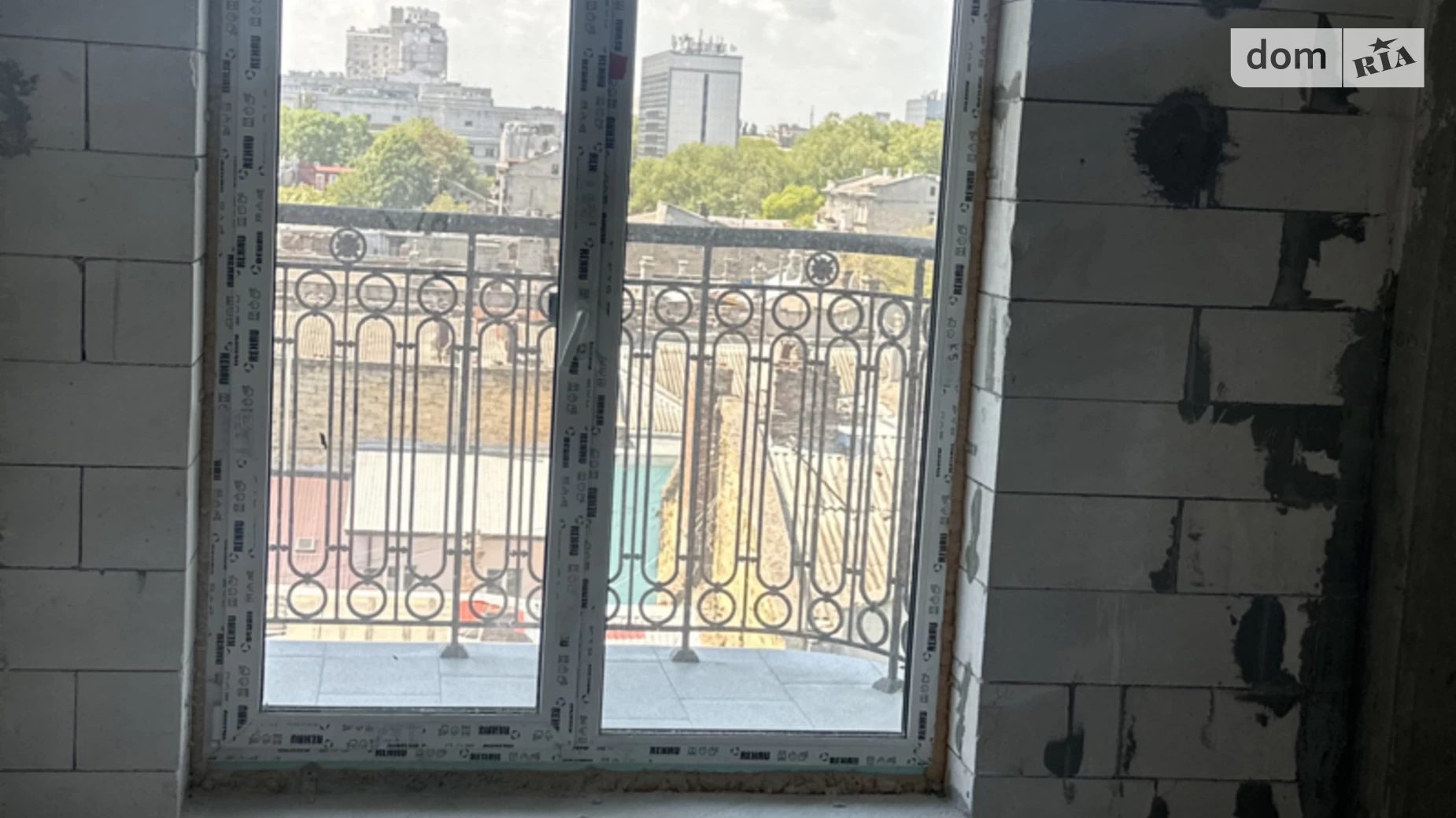Продается 1-комнатная квартира 60 кв. м в Одессе, ул. Гимназическая, 13 - фото 2