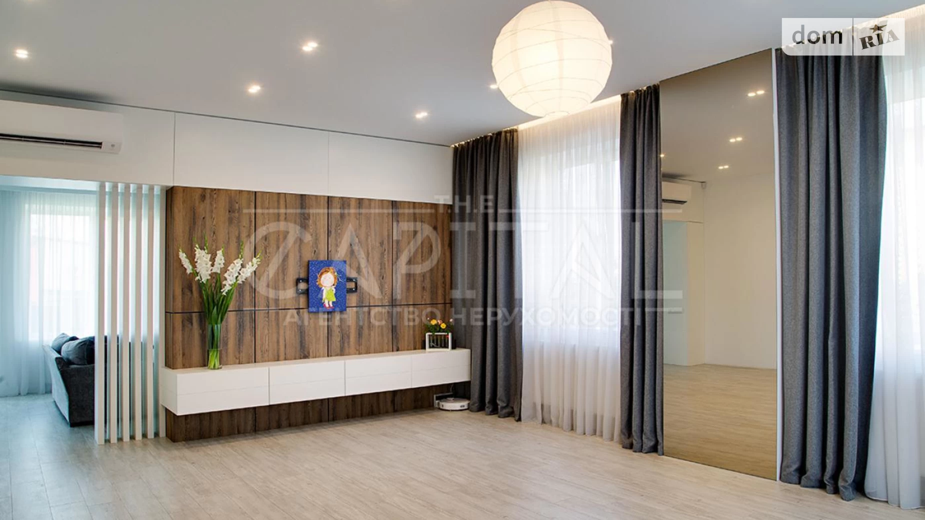 Продается дом на 2 этажа 337 кв. м с камином, цена: 450000 $ - фото 4
