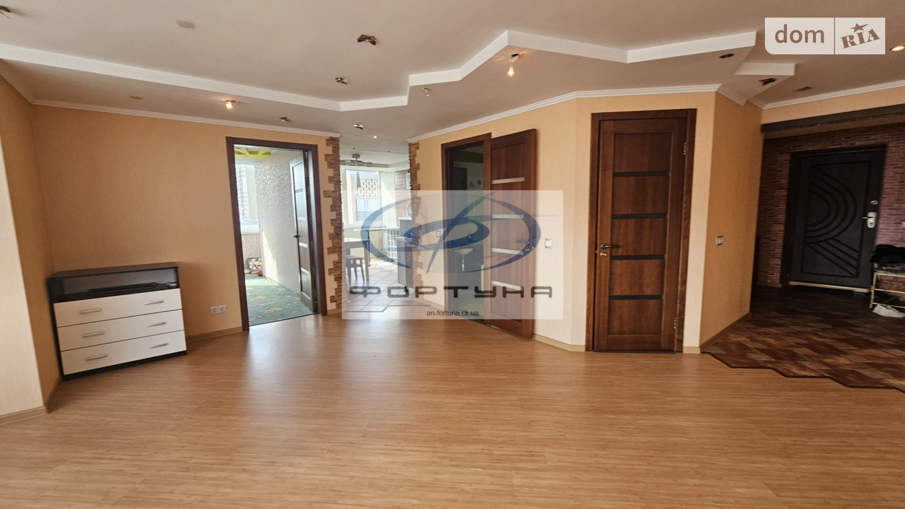 Продается 3-комнатная квартира 87 кв. м в Черкассах, бул. Шевченко, 220 - фото 3