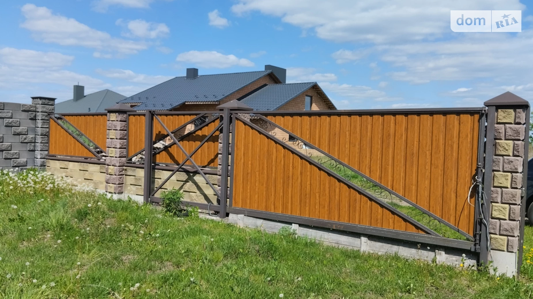 Продается дом на 2 этажа 165 кв. м с участком, цена: 170000 $ - фото 3