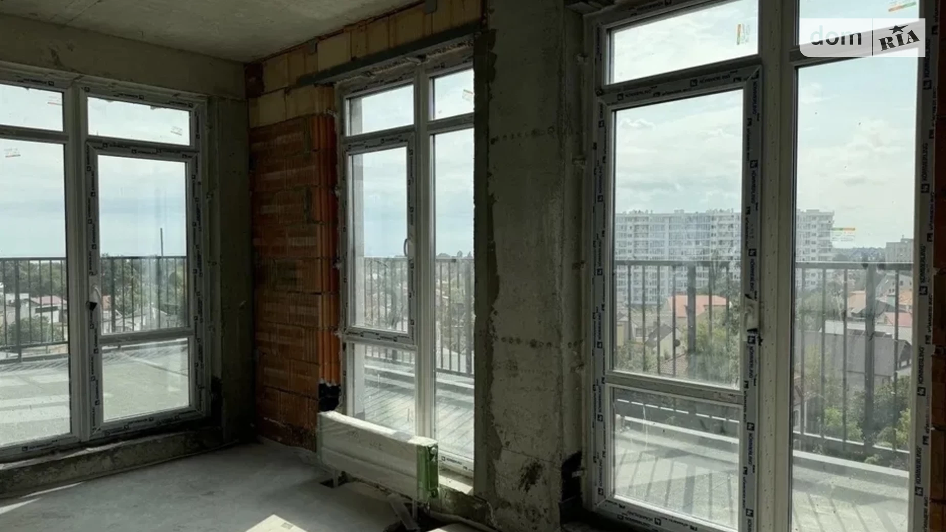 Продається 2-кімнатна квартира 70 кв. м у Одесі, вул. Дачна, 28 - фото 5