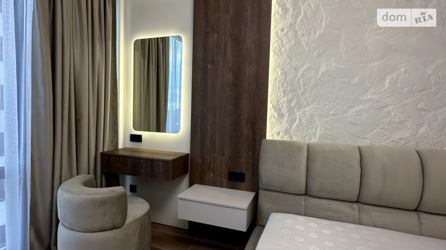 Продается 2-комнатная квартира 45 кв. м в Ивано-Франковске, цена: 76500 $ - фото 3