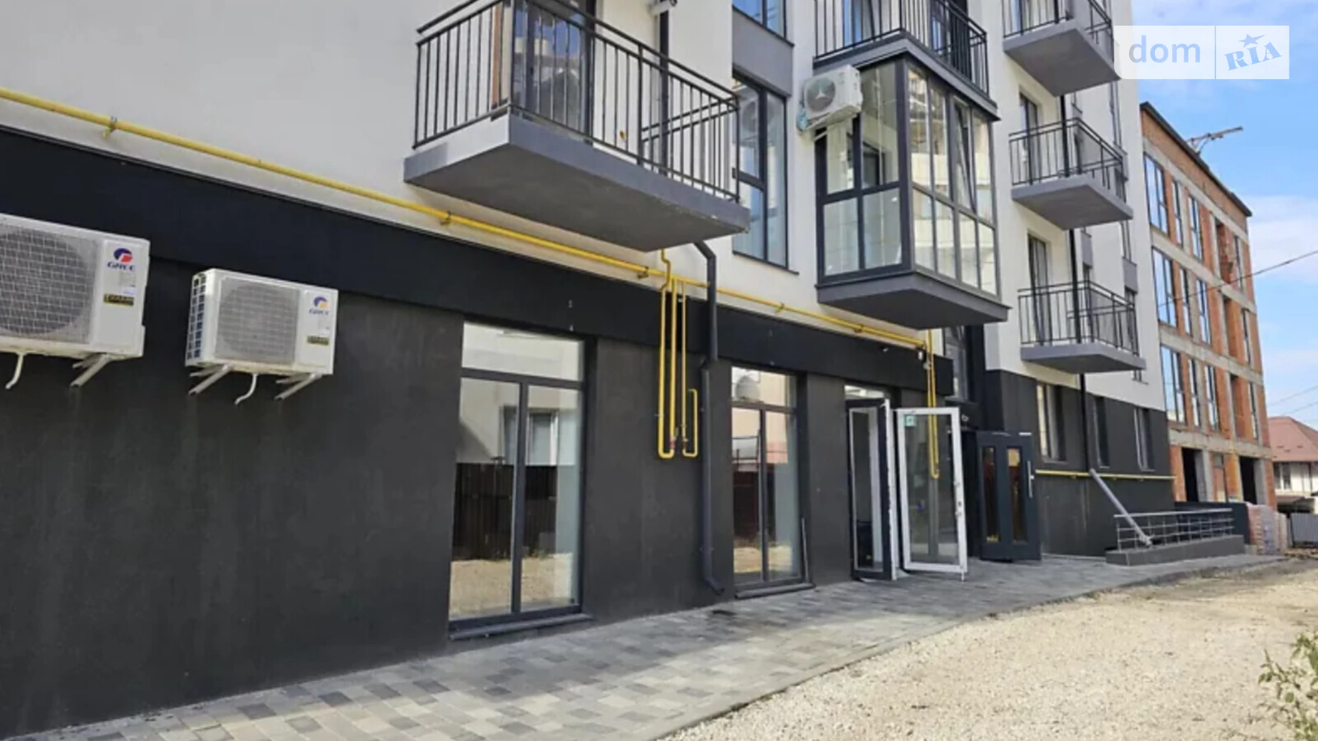 2-кімнатна квартира 70 кв. м у Тернополі, цена: 63000 $ - фото 2