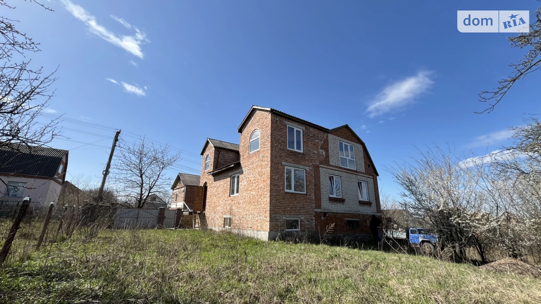 Продается дом на 2 этажа 206 кв. м с гаражом, цена: 23000 $ - фото 5