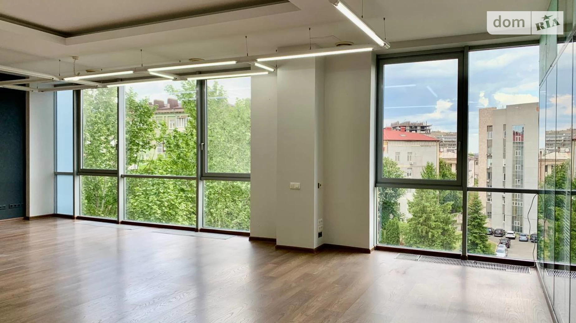 Сдается в аренду офис 114 кв. м в бизнес-центре, цена: 684 $ - фото 2