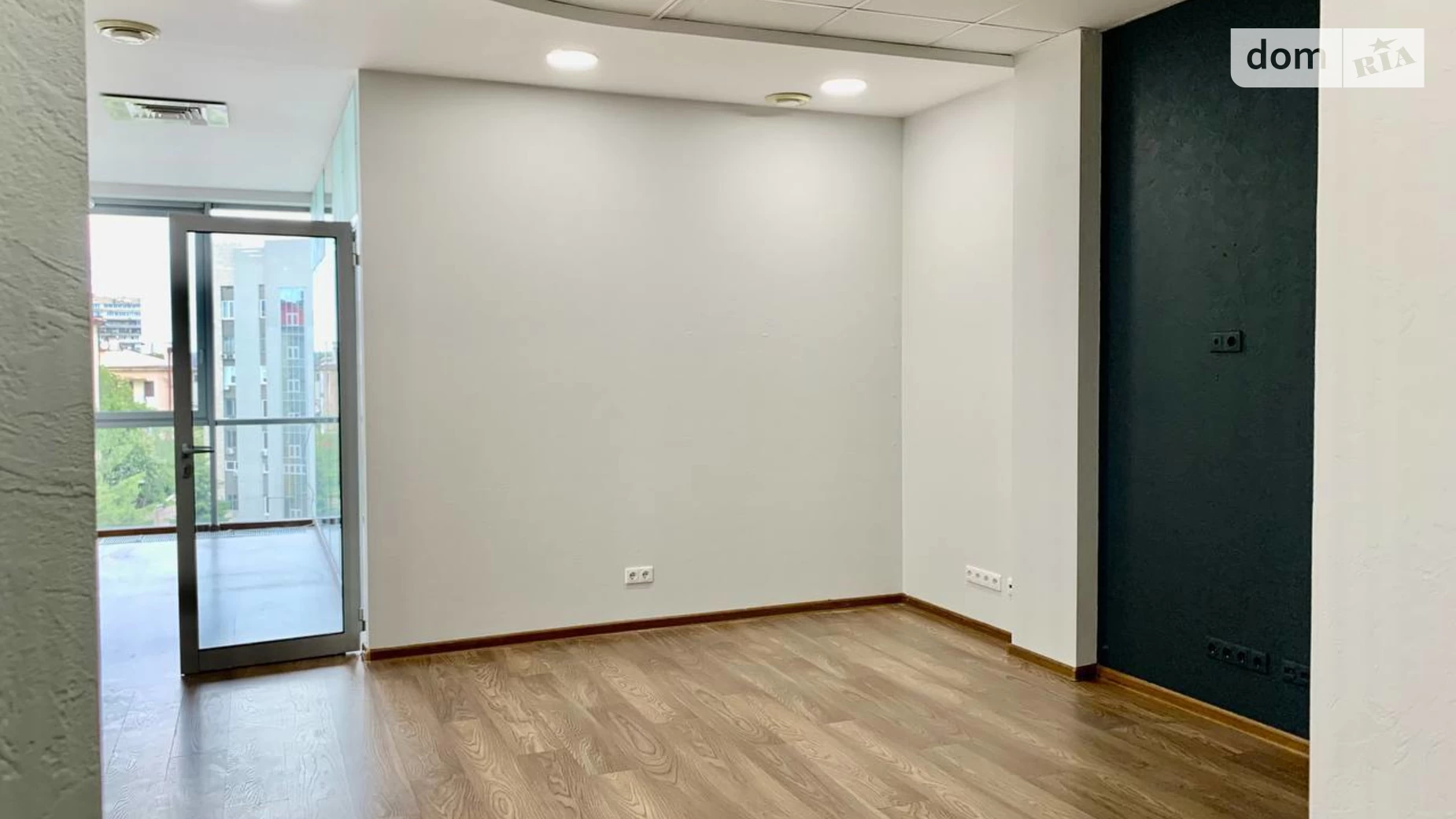 Сдается в аренду офис 114 кв. м в бизнес-центре, цена: 684 $ - фото 5