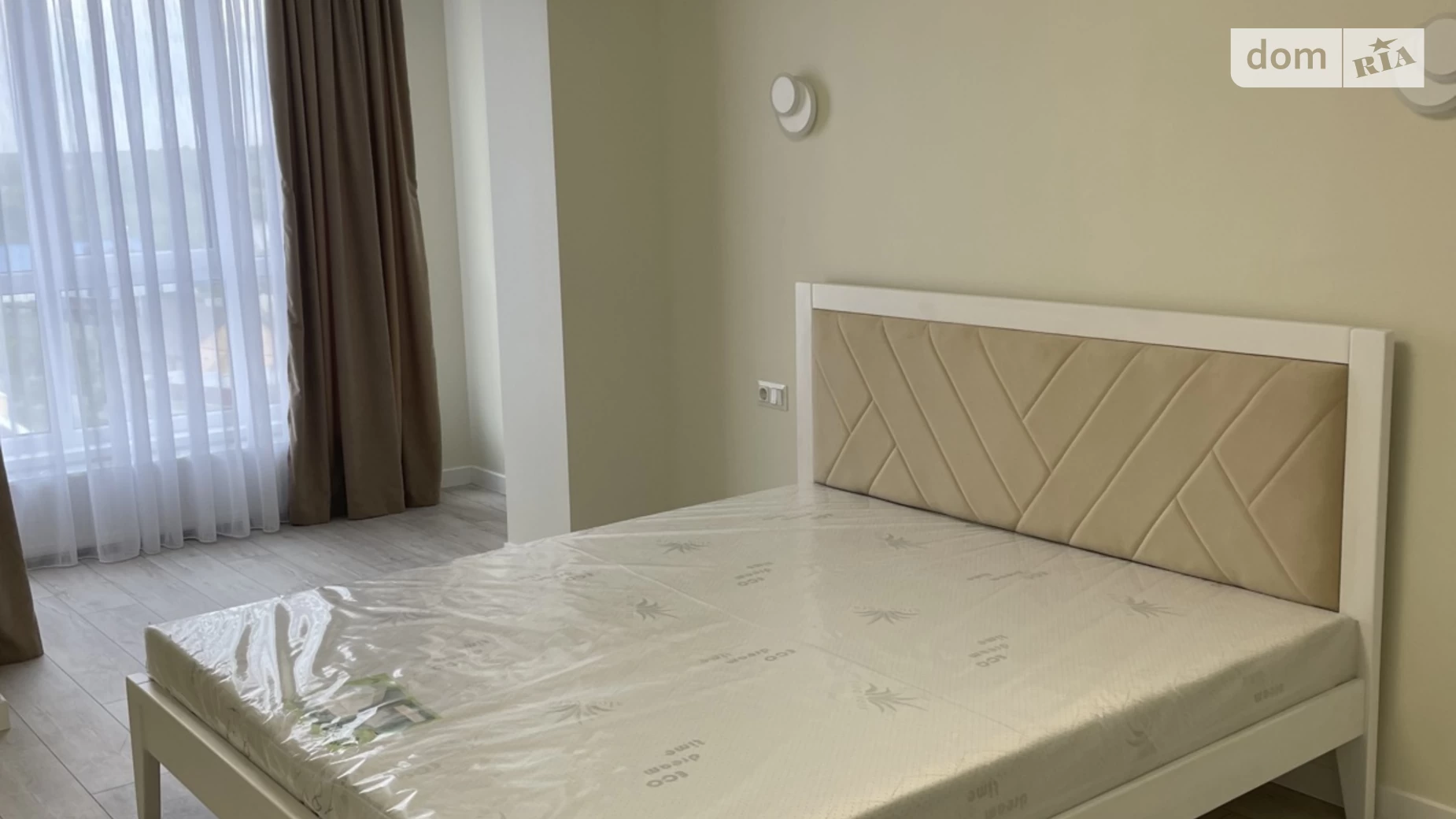 Продается 1-комнатная квартира 46 кв. м в, цена: 65500 $ - фото 2