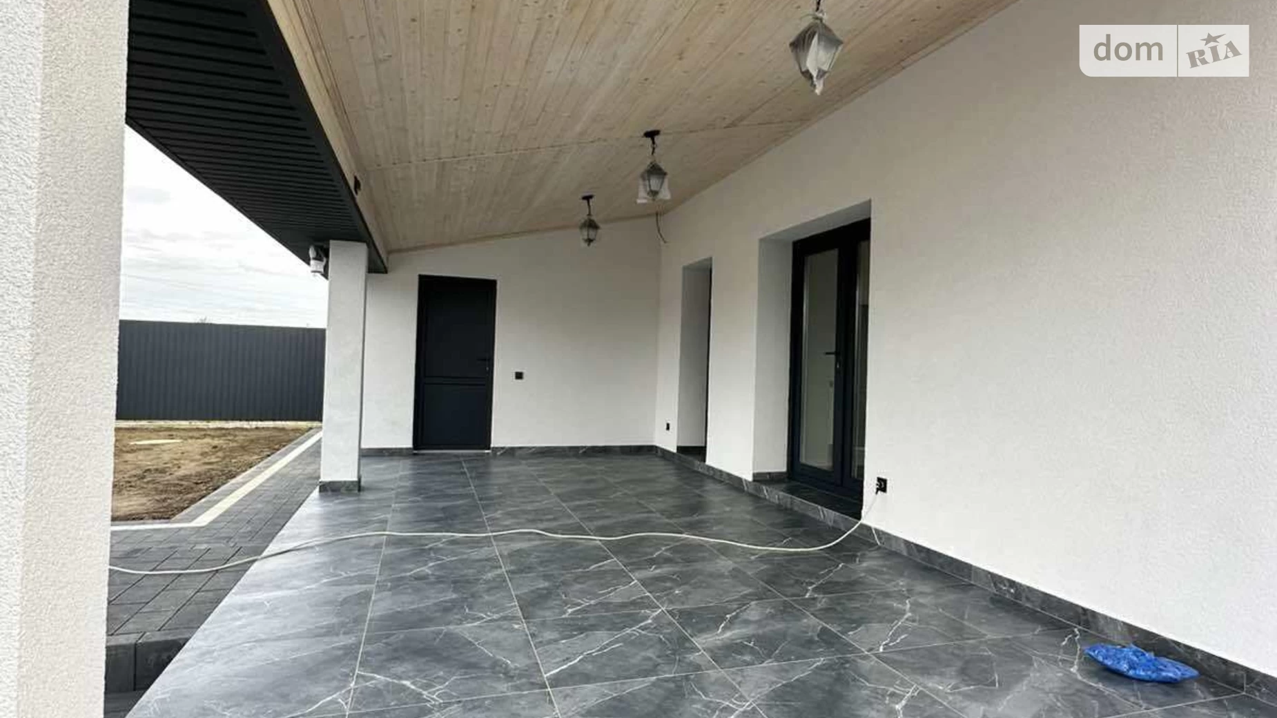 Продается одноэтажный дом 115 кв. м с баней/сауной, цена: 175000 $ - фото 2