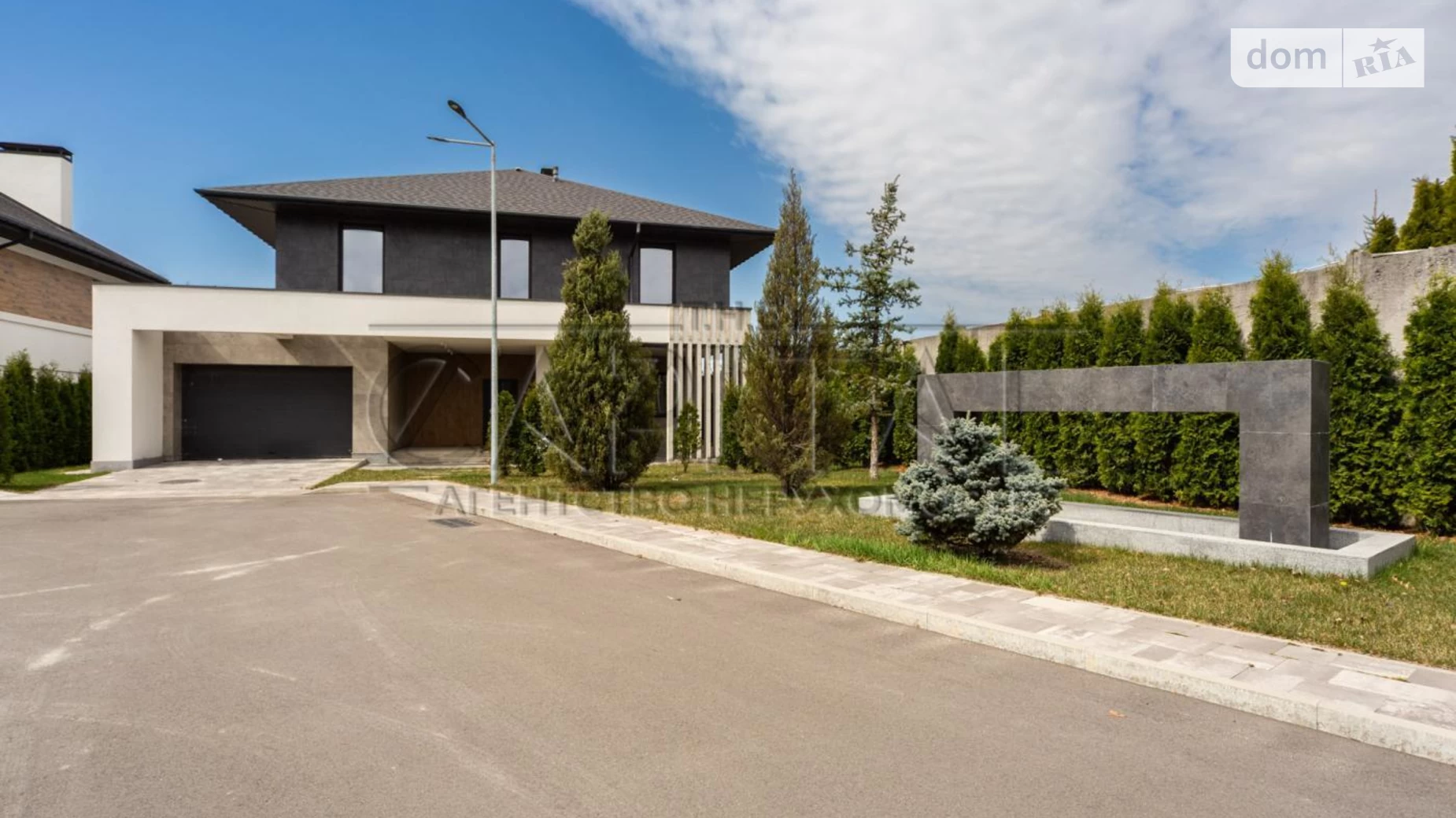 Продается дом на 2 этажа 335 кв. м с гаражом, цена: 620000 $ - фото 3