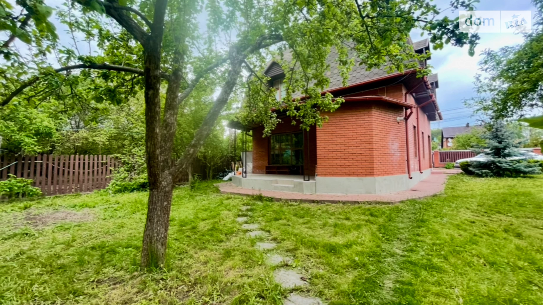 Продается дом на 2 этажа 120 кв. м с балконом, цена: 190000 $ - фото 2