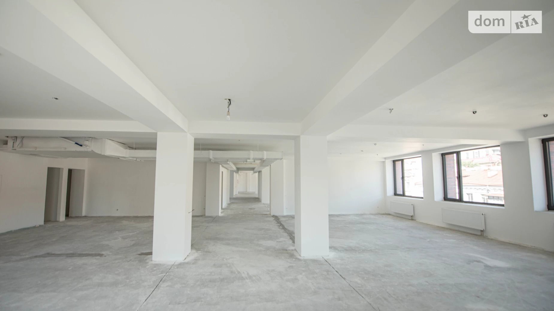 Сдается в аренду офис 198 кв. м в бизнес-центре, цена: 4258 $ - фото 4