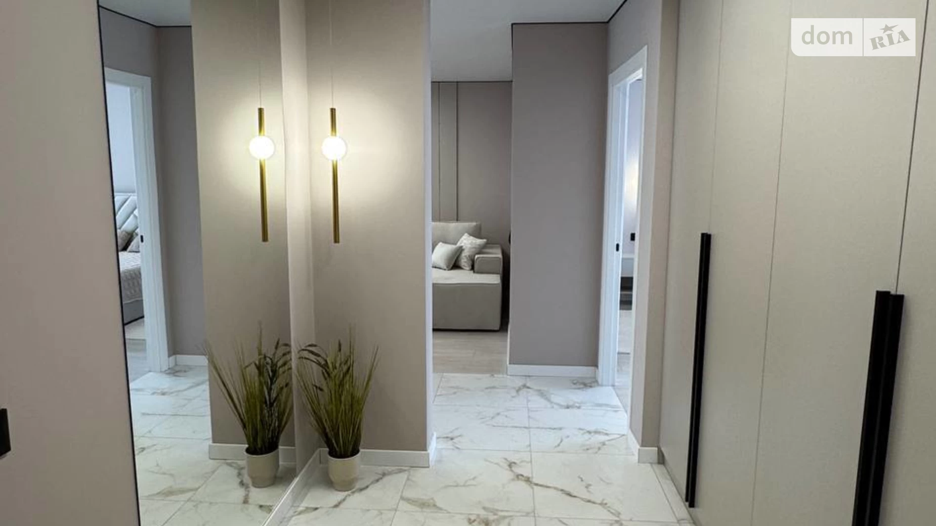 2-комнатная квартира 66 кв. м в, цена: 79000 $ - фото 2
