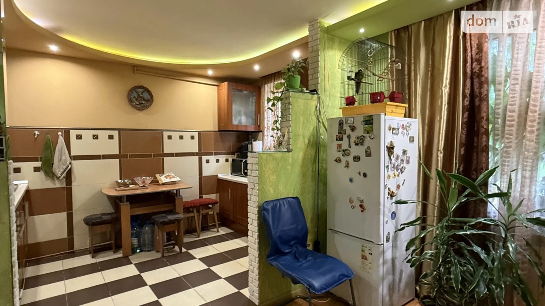 Продается 3-комнатная квартира 67 кв. м в Ужгороде, ул. Капушанская(Победы) - фото 3