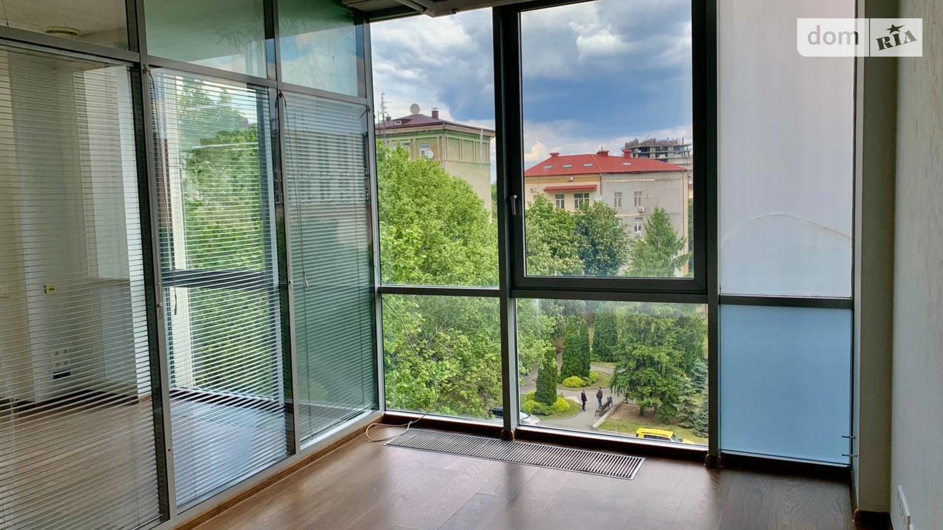Сдается в аренду офис 114 кв. м в бизнес-центре, цена: 700 $ - фото 5