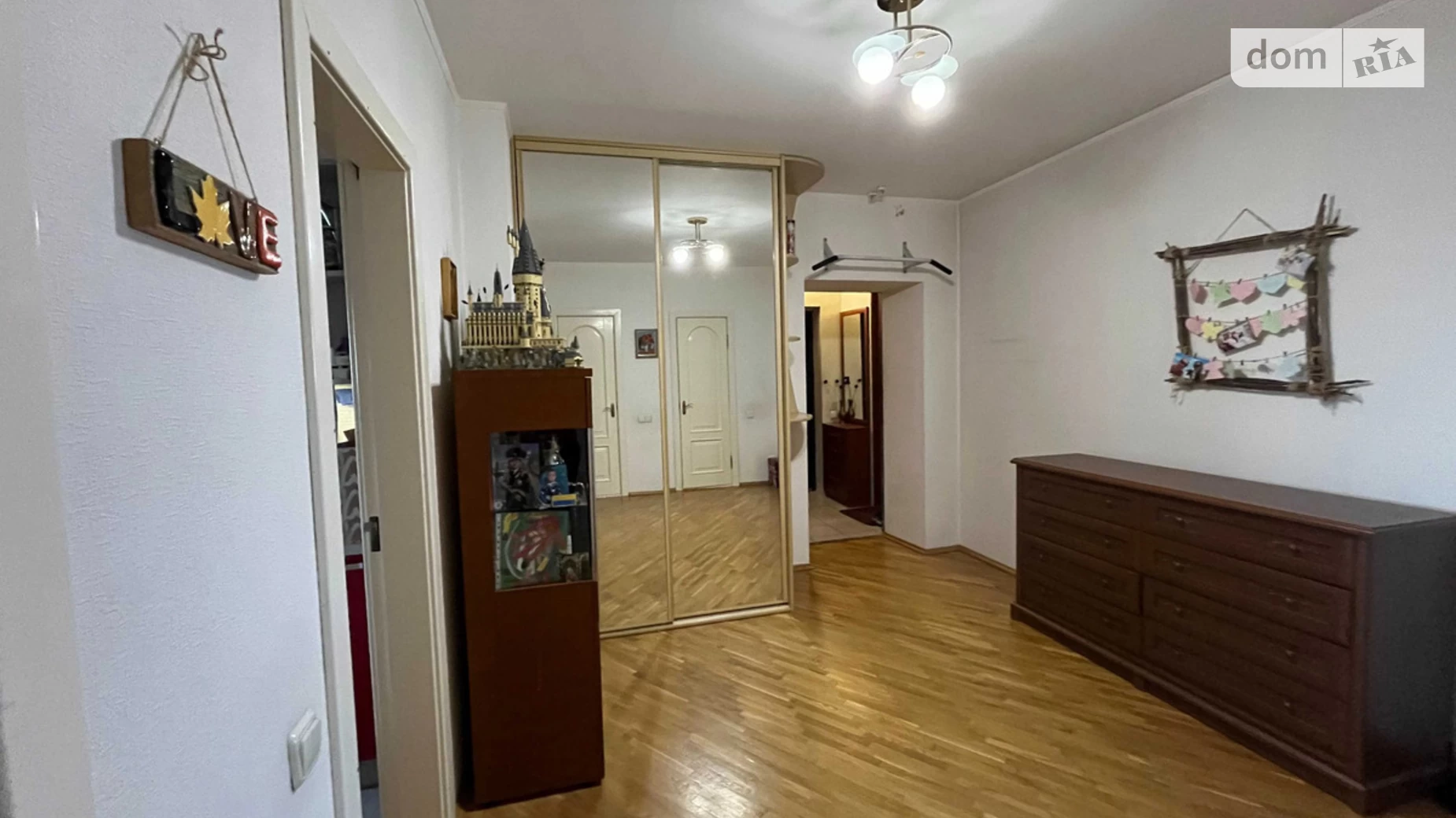 Продается 2-комнатная квартира 74 кв. м в Киеве, ул. Смелянская, 10/31 - фото 4