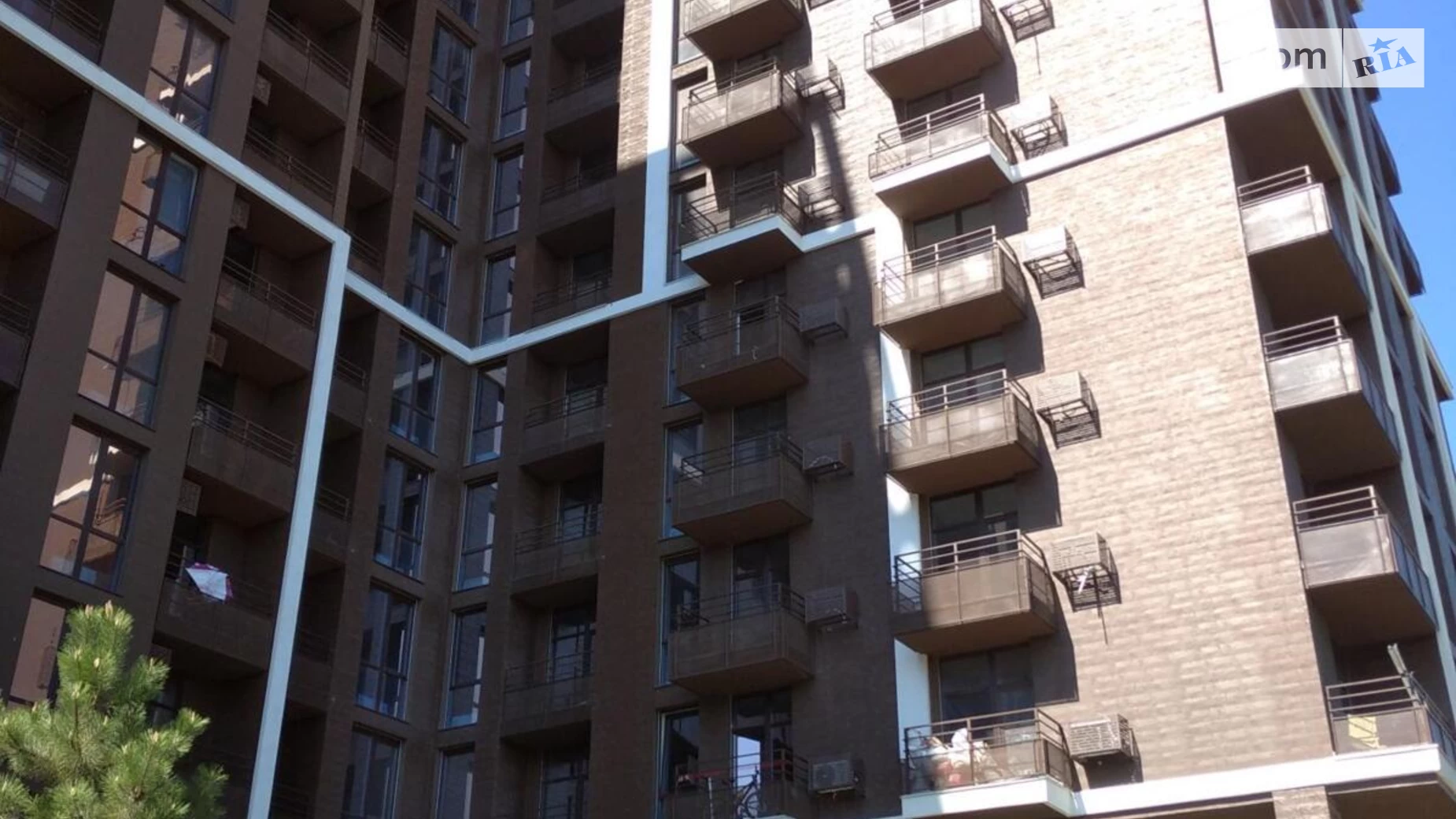 Продается 1-комнатная квартира 68.3 кв. м в Одессе, ул. Гераневая, 8 - фото 3