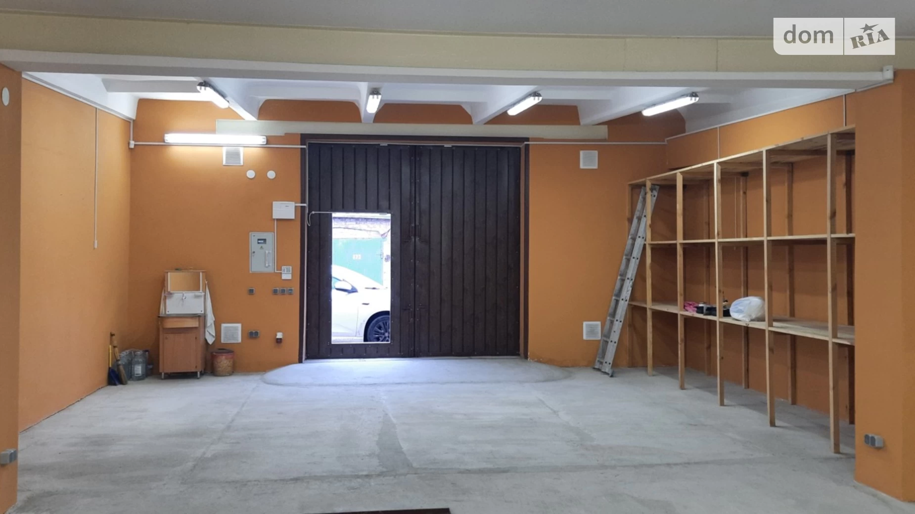 Продается отдельно стоящий гараж универсальный на 90 кв. м, цена: 27000 $ - фото 2