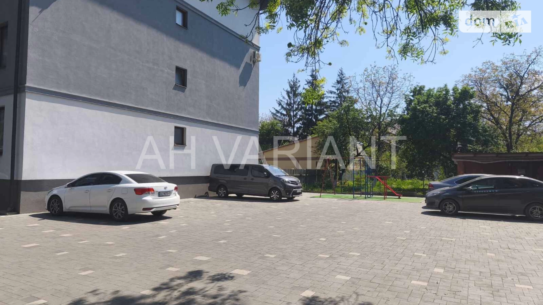 Продается 1-комнатная квартира 44 кв. м в Ужгороде, пл. Гренджи-Донского - фото 2