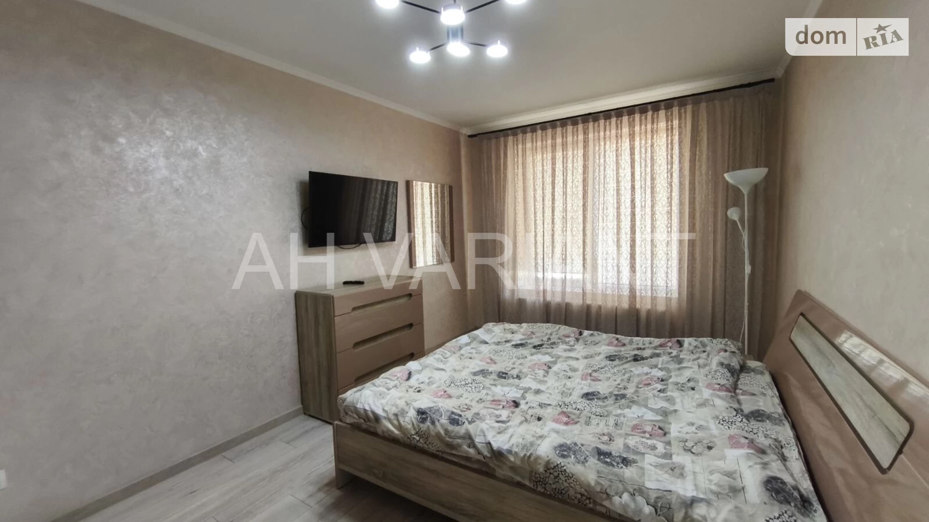 Продается 1-комнатная квартира 44 кв. м в Ужгороде, пл. Гренджи-Донского - фото 3